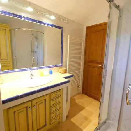 Provençal Mas: Countryside Retreat With Heated Pool Villa *