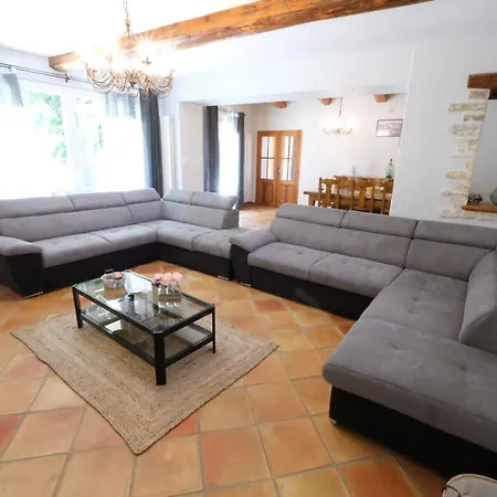 Provençal Mas: Countryside Retreat With Heated Pool Villa Cavaillon