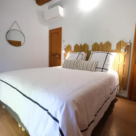 Provençal Mas: Countryside Retreat With Heated Pool *